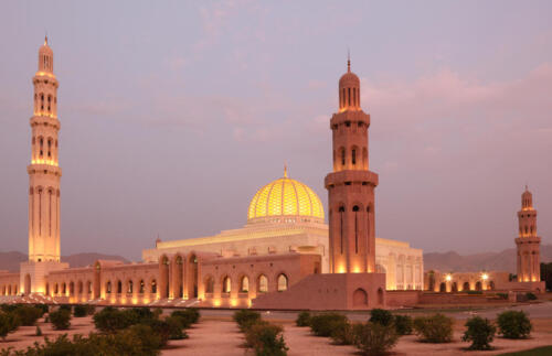 sultan qaboos grand mosque-muscat